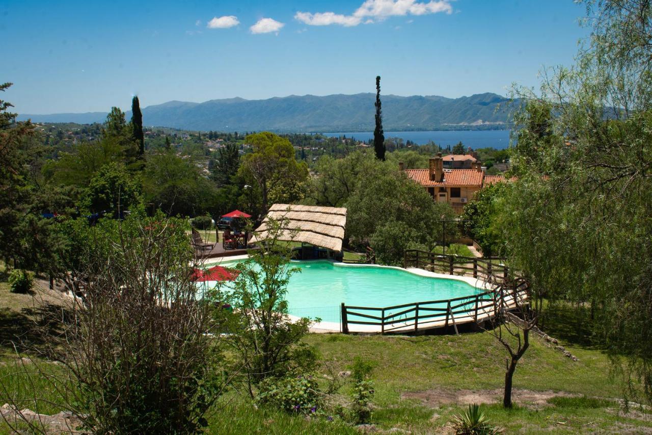 Hotel Capilla Del Lago Villa Carlos Paz Exterior foto